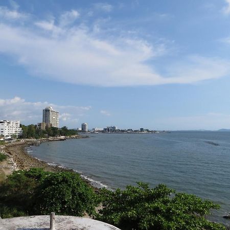 Sriracha Hotel And Spa Ban Huai Yai Phrom Dış mekan fotoğraf
