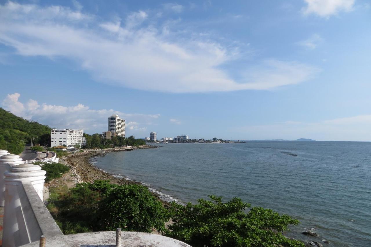 Sriracha Hotel And Spa Ban Huai Yai Phrom Dış mekan fotoğraf